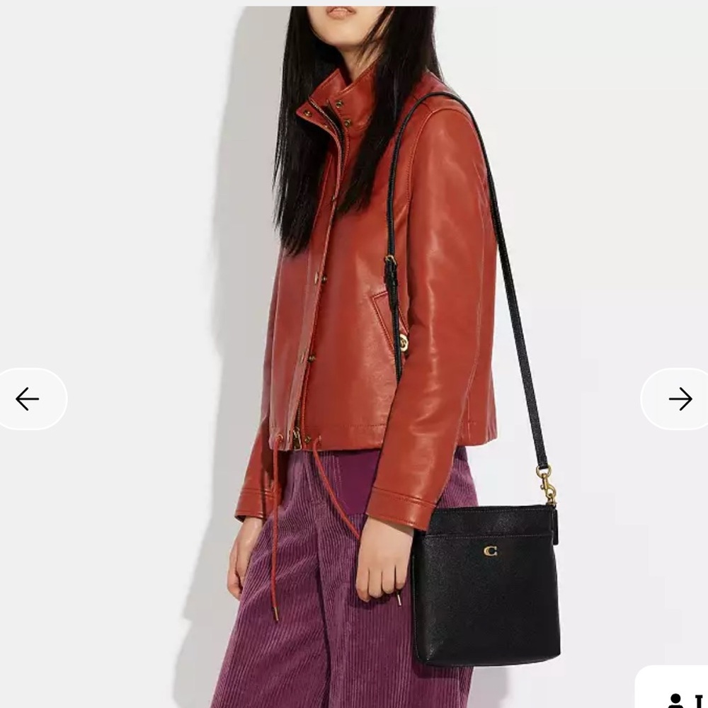 COACH Kitt Messenger Crossbody Bag in Black - Picture 2 of 10